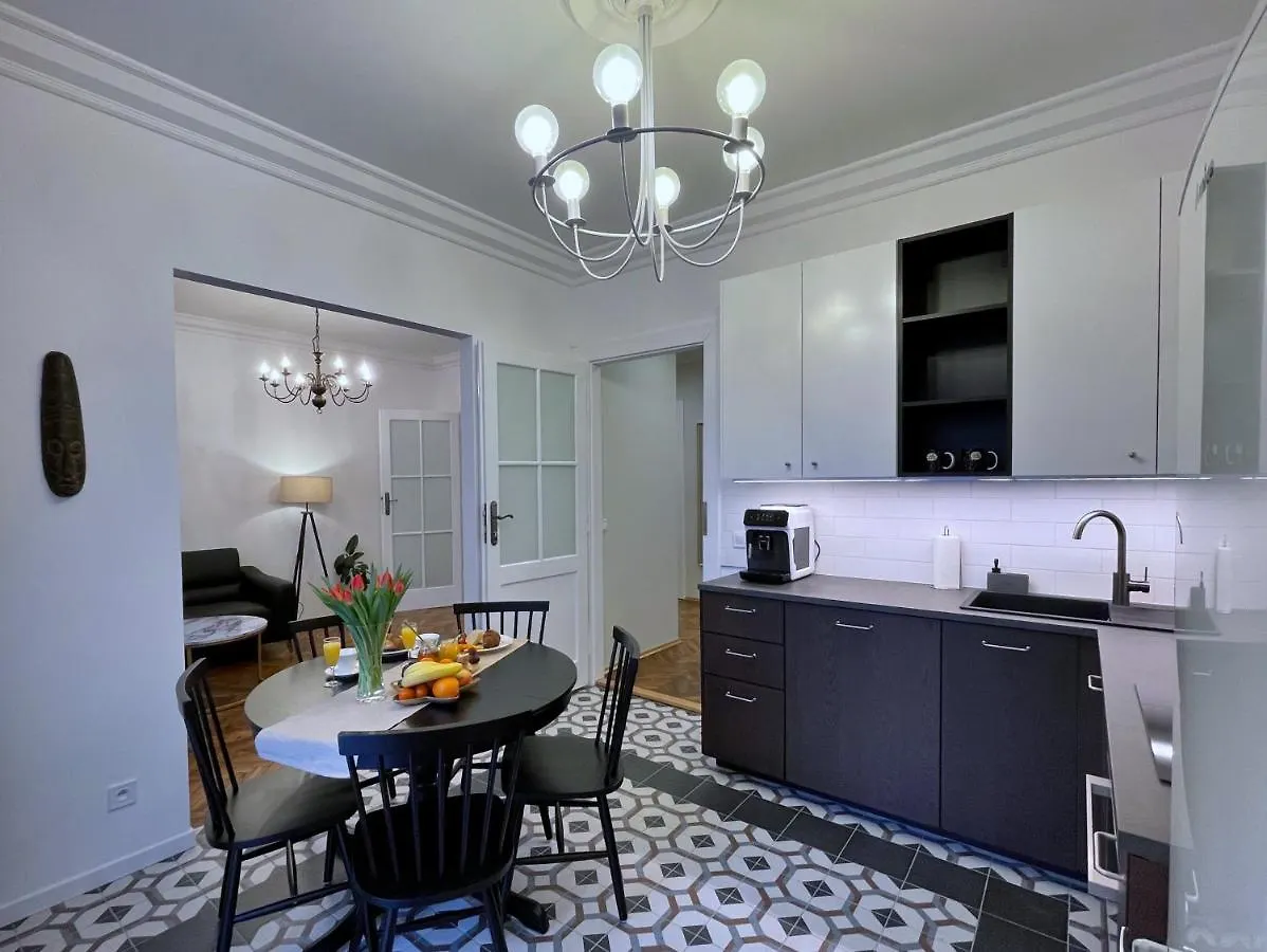 Rzeszowska 5 Apt. 3 Cracovia